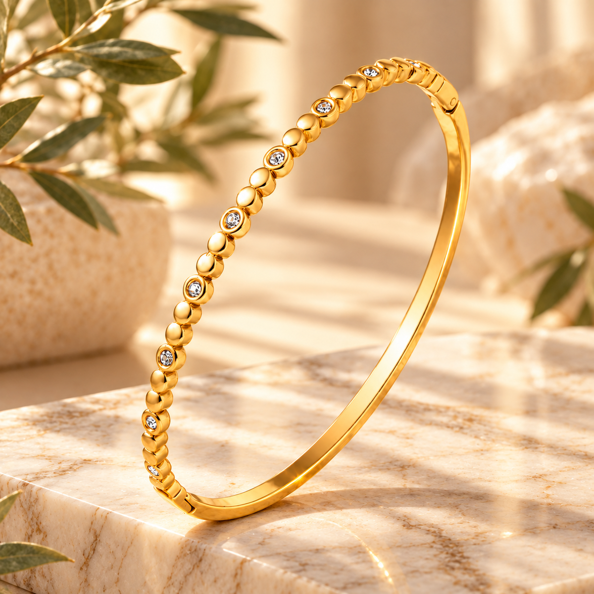 Gentle Bracelet | 18k Triple Gold Plated | Stainless Steel Center