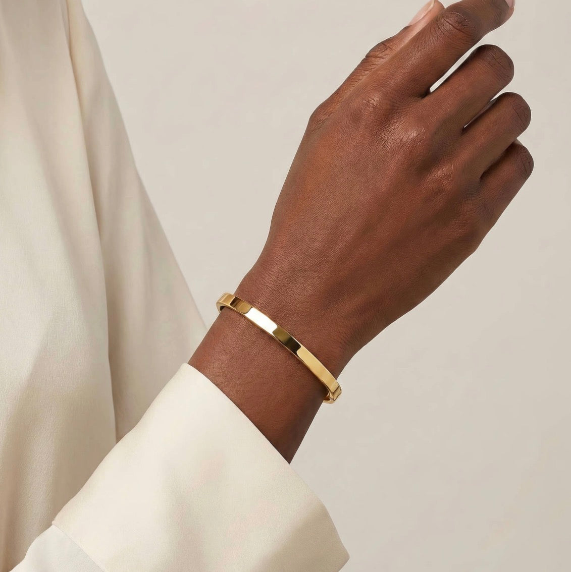18k Triple Gold Plated Bangle | Stainless Steel Center